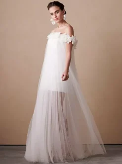 Short Wedding Dress A-Line Bateau Neck Sleeveless Flowers Bridal Gowns