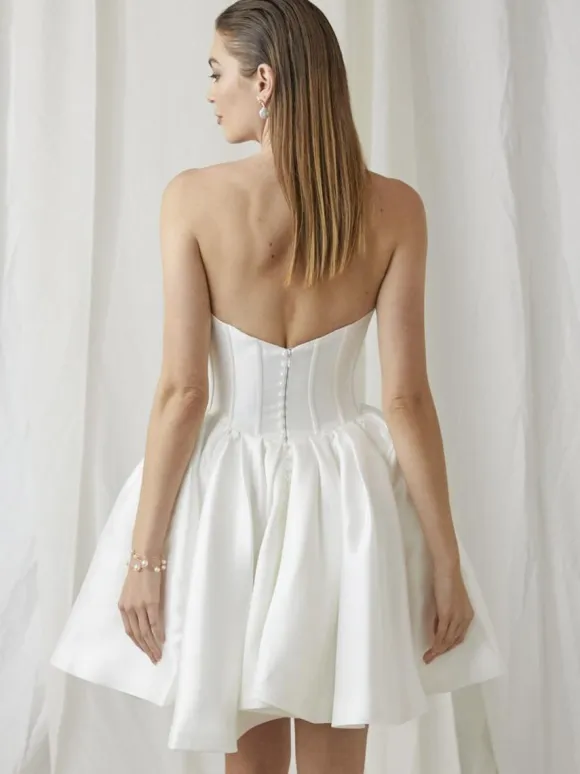 Short Wedding Dress Short Sweetheart Neck Sleeveless Short Natural Waist Lace Bridal Gowns