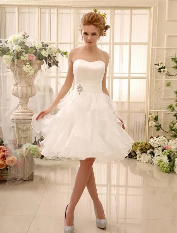 Short Wedding Dress Strapless Tiered Bridal Dress Sweetheart Neckline Satin Knee Length Wedding Gown Milanoo