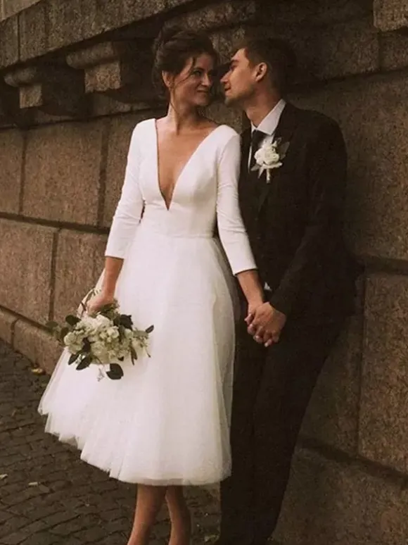 Short Wedding Dresses 2026 Knee-Length V-Neck 3/4 Length Sleeves A-Line Natural Waist Bridal Dresses Free Customization