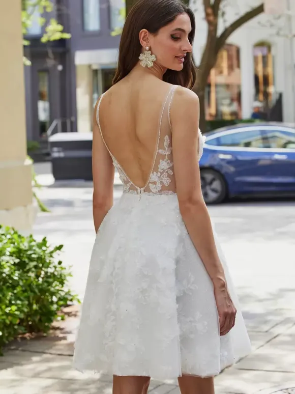 Short Wedding Dresses 2026 V-Neck Sleeveless A-Line Bridal Dress Free Customization