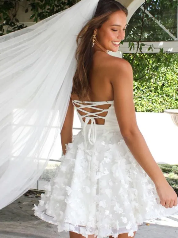 Short Wedding Dresses Short Strapless Sleeveless A-Line Natural Waist Lace Bridal Gowns