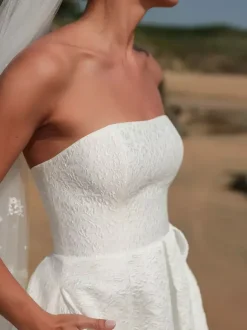 Short Wedding Dresses Strapless Sleeveless A-Line Tea-Length Bridal Dresses