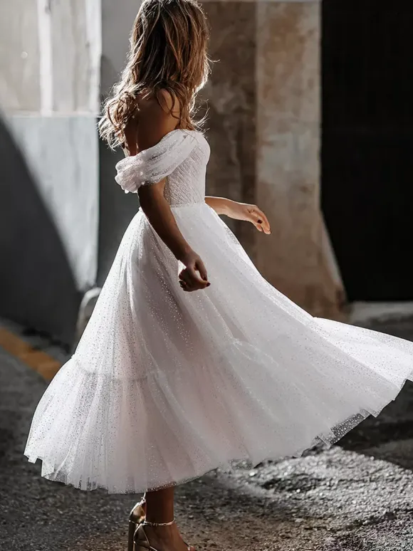 Short Wedding Dresses Tea-Length Sweetheart Neck Sleeveless A-Line Natural Waist Tulle Short Bridal Dress