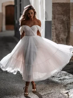 Short Wedding Dresses Tea-Length Sweetheart Neck Sleeveless A-Line Natural Waist Tulle Short Bridal Dress