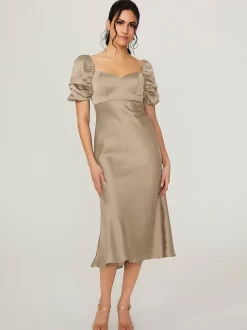 Short Bridesmaid Dress Elastic Silk Like Satin Short Sleeves Backless Sweetheart Neck Wedding Party Dresses