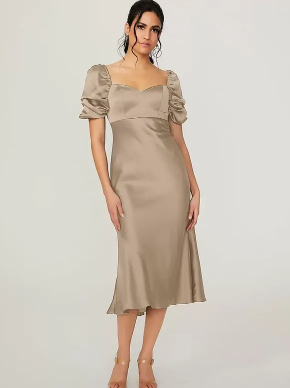 Short Bridesmaid Dress Elastic Silk Like Satin Short Sleeves Backless Sweetheart Neck Wedding Party Dresses