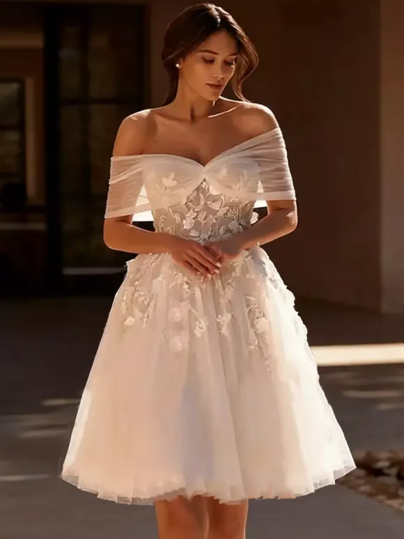 Short Wedding Dresses Designed Neckline Short Sleeves A-Line Short Bridal Gowns