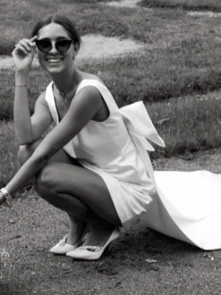 Short Wedding Dresses V-Neck Sleeveless Short Short Bridal Dresses