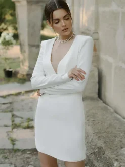 Short Wedding Dress V-Neck Long Sleeves Sheath Short Bridal Gowns