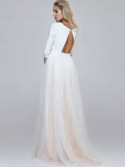 Simple Mid -sleeve Champagne Under -colored Skirt Round Neck Wedding Dress