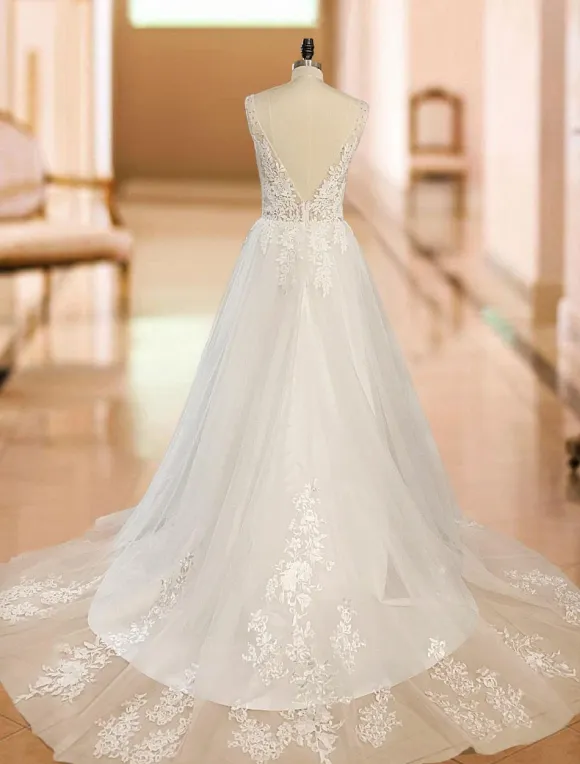 Simple Wedding Dress 2026 A Line V Neck Straps Sleeveless Lace Appliqued Tulle Bridal Gown