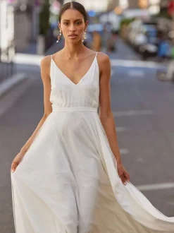 Simple Wedding Dress A-Line V-Neck Sleeveless Bridal Gowns