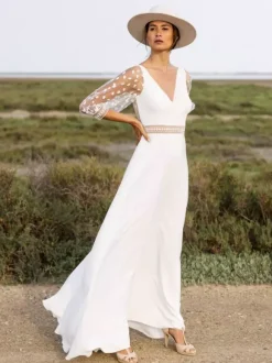 Simple Wedding Dress Ball Gown V-Neck 3/4 Length Sleeves Lace Bridal Gowns