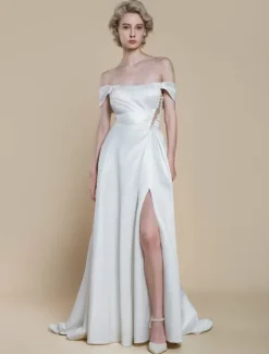 Simple Wedding Dress Ball Gown Designed Neckline Sleeveless Pearls 20cm Bridal Gowns