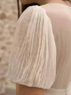 Simple Wedding Dress Ball Gown V-Neck Short Sleeves Pleated Bridal Gowns