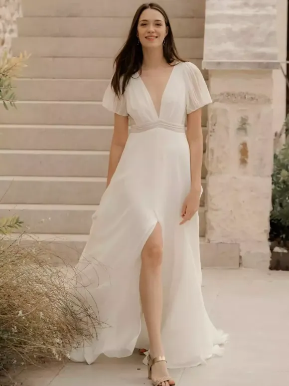 Simple Wedding Dress Ball Gown V-Neck Short Sleeves Pleated Bridal Gowns
