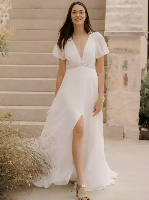 Simple Wedding Dress Ball Gown V-Neck Short Sleeves Pleated Bridal Gowns