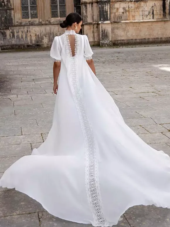 Simple Wedding Dress Ball Gown Jewel Neck Short Sleeves Ruffles 30cm Bridal Gowns