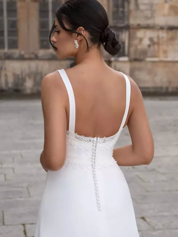 Simple Wedding Dress Ball Gown Jewel Neck Short Sleeves Ruffles 30cm Bridal Gowns