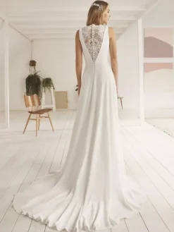 Simple Wedding Dress Ball Gown V-Neck Sleeveless Lace 40cm Bridal Gowns