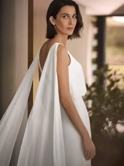 Simple Wedding Dress Chiffon V-Neck Sleeveless Pleated Mermaid Bridal Gowns