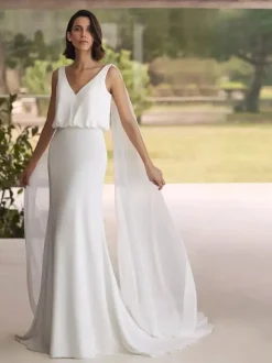 Simple Wedding Dress Chiffon V-Neck Sleeveless Pleated Mermaid Bridal Gowns