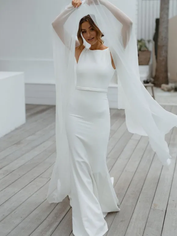 Simple Wedding Dress Mermaid Jewel Neck Sleeveless Bridal Gowns Free Customization