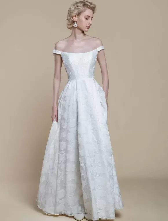 Simple Wedding Dress Polyester Bateau Neck Flowers A-Line Bridal Dresses
