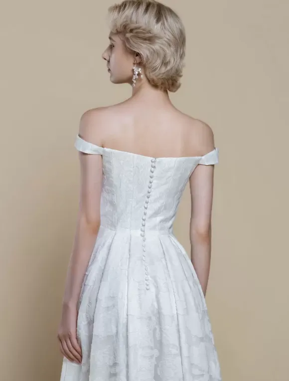 Simple Wedding Dress Polyester Bateau Neck Flowers A-Line Bridal Dresses