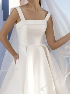 Simple Wedding Dress Satin Fabric Strapless Sleeveless Pleated A-Line 60cm Bridal Dresses