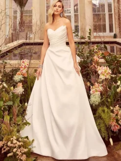 Simple Wedding Dress Satin Fabric Strapless Sleeveless Pleated A-Line Bridal Gowns