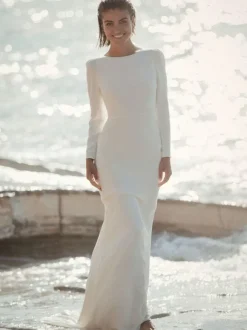 Simple Wedding Dress Sheath Jewel Neck Long Sleeves Buttons Bridal Dresses