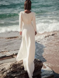Simple Wedding Dress Sheath Jewel Neck Long Sleeves Buttons Bridal Dresses