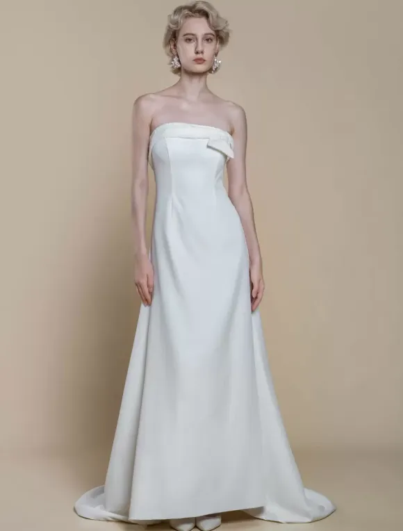 Simple Wedding Dress Stretch Crepe Designed Neckline Sleeveless Lace Ball Gown 20cm Bridal Gowns