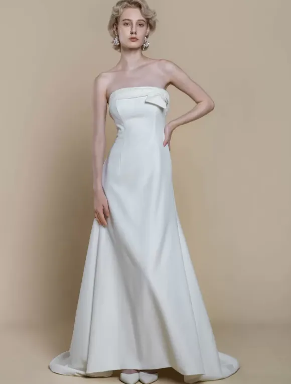 Simple Wedding Dress Stretch Crepe Designed Neckline Sleeveless Lace Ball Gown 20cm Bridal Gowns