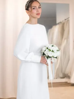 Simple Wedding Dress A-Line Jewel Neck Long Sleeves Bridal Dresses