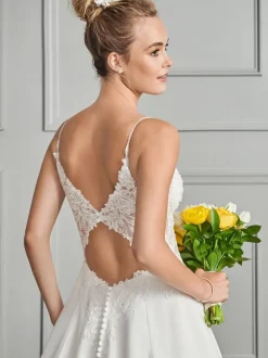 Simple Wedding Dress A-Line V-Neck Sleeveless Lace Bridal Dresses