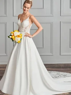 Simple Wedding Dress A-Line V-Neck Sleeveless Lace Bridal Dresses
