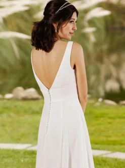 Simple Wedding Dress A-Line V-Neck Sleeveless Buttons Bridal Dresses