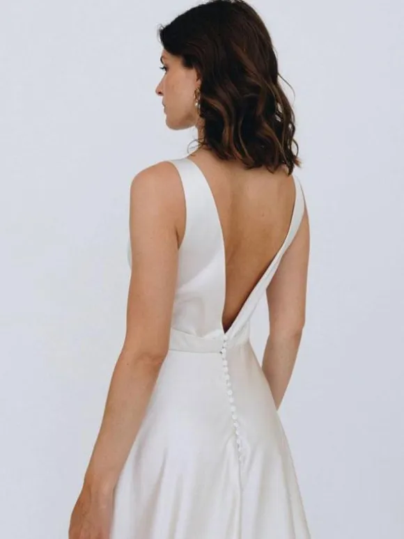 Simple Wedding Dress A-Line V-Neck Sleeveless Split Front Bridal Gowns