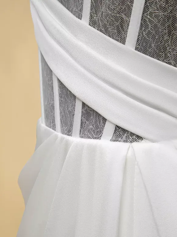 Simple Wedding Dress Ball Gown Sweetheart Neck Sleeveless Cut Out 20cm Bridal Dresses