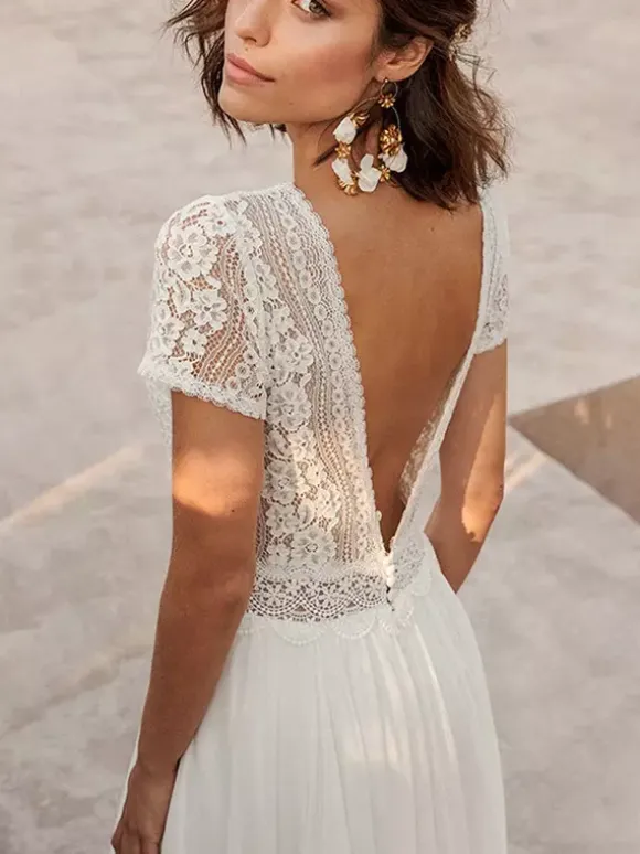 Simple Wedding Dress Ball Gown Designed Neckline Short Sleeves Lace Bridal Dresses