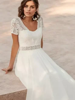 Simple Wedding Dress Ball Gown Designed Neckline Short Sleeves Lace Bridal Dresses