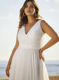 Simple Wedding Dress Chiffon V-Neck Sleeveless Sash A-Line Bridal Dresses