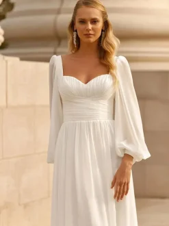 Simple Wedding Dress Chiffon Sweetheart Neck Long Sleeves Pleated A-Line Bridal Dresses