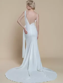 Simple Wedding Dress Mermaid Designed Neckline Sleeveless Pearls 60cm Bridal Dresses