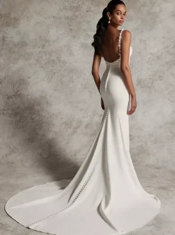 Simple Wedding Dress Mermaid Jewel Neck Sleeveless Applique Bridal Gowns