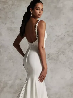 Simple Wedding Dress Mermaid Jewel Neck Sleeveless Applique Bridal Gowns