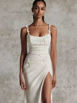 Simple Wedding Dress Mermaid Jewel Neck Sleeveless Applique Bridal Gowns